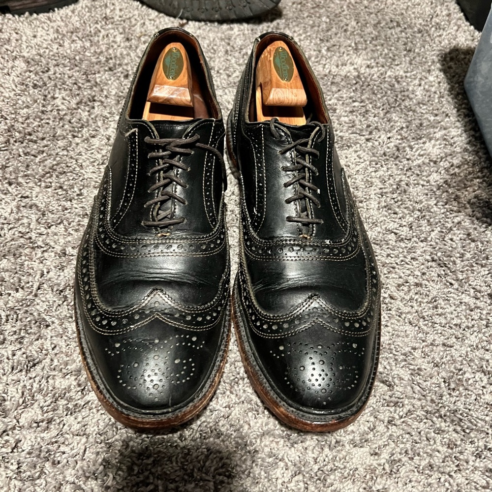 Men’s Allen Edmonds wingtip shoes